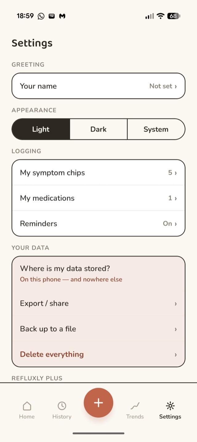 refluxly settings screen with privacy and data options